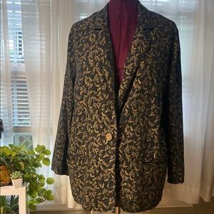 Luxurious Black and Gold Brocade Blazer with Vintage Elegance